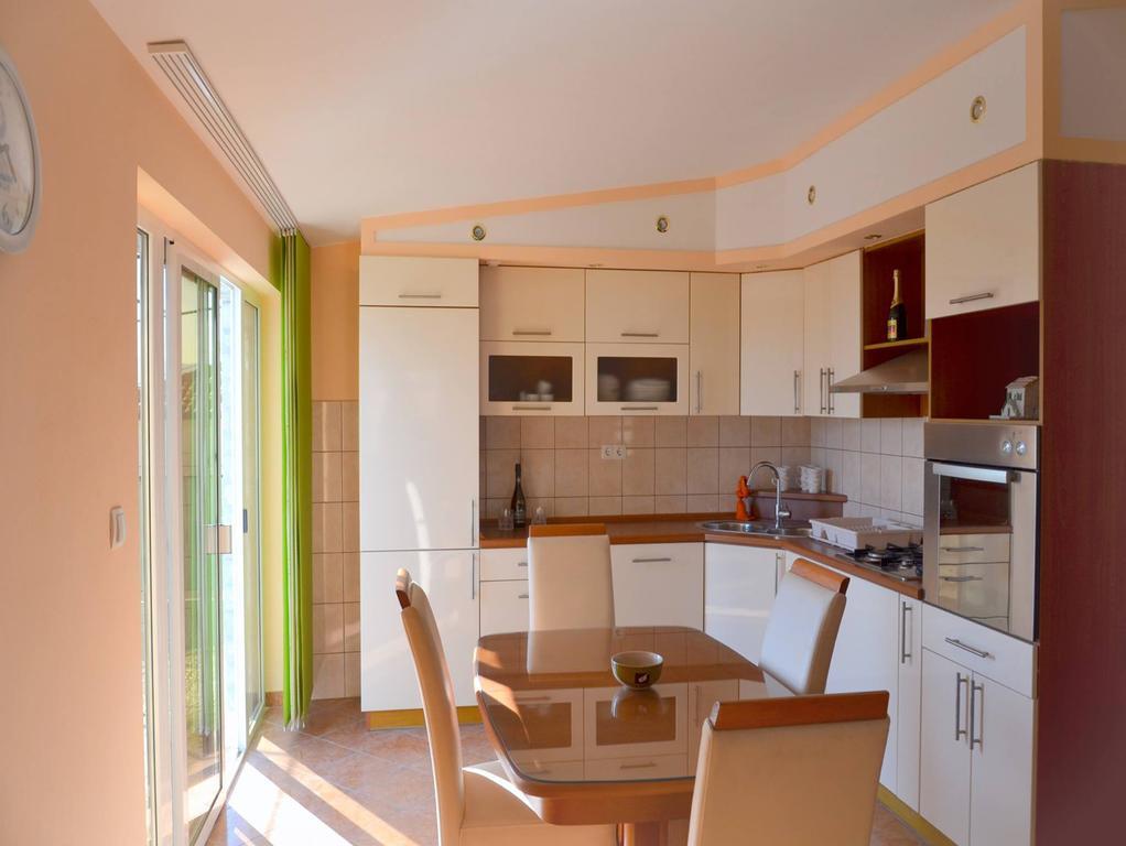 Apartman Julienne Kastela Room photo
