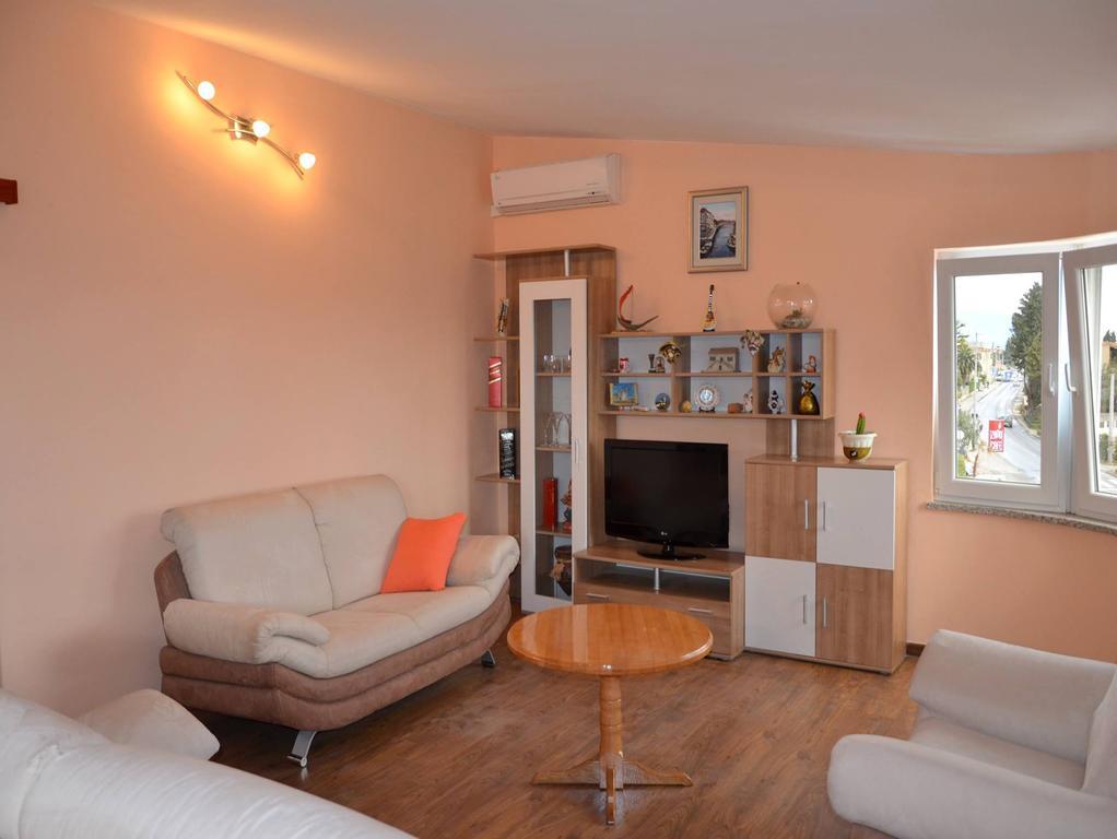 Apartman Julienne Kastela Room photo